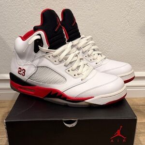 Jordan 5 Retro Fire Red Black Tongue